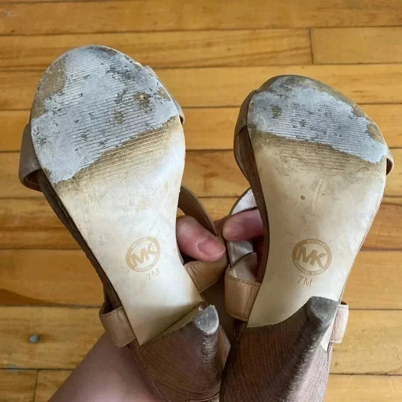 Michael kors toe sandals - Picture 7 of 7